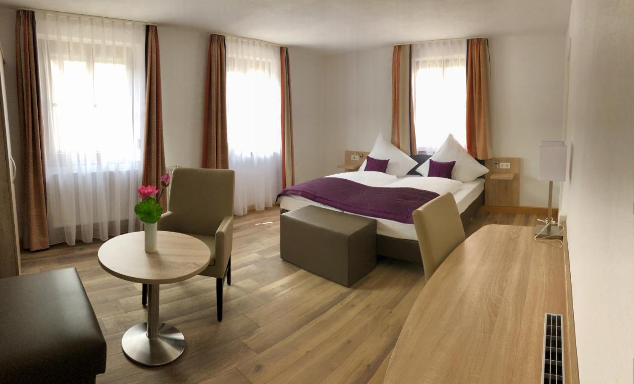 A Lotus Hotel Бёблинген Экстерьер фото